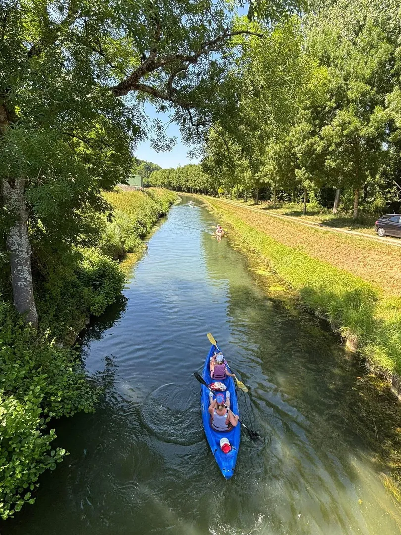 Canoë sur le canal - photo 1