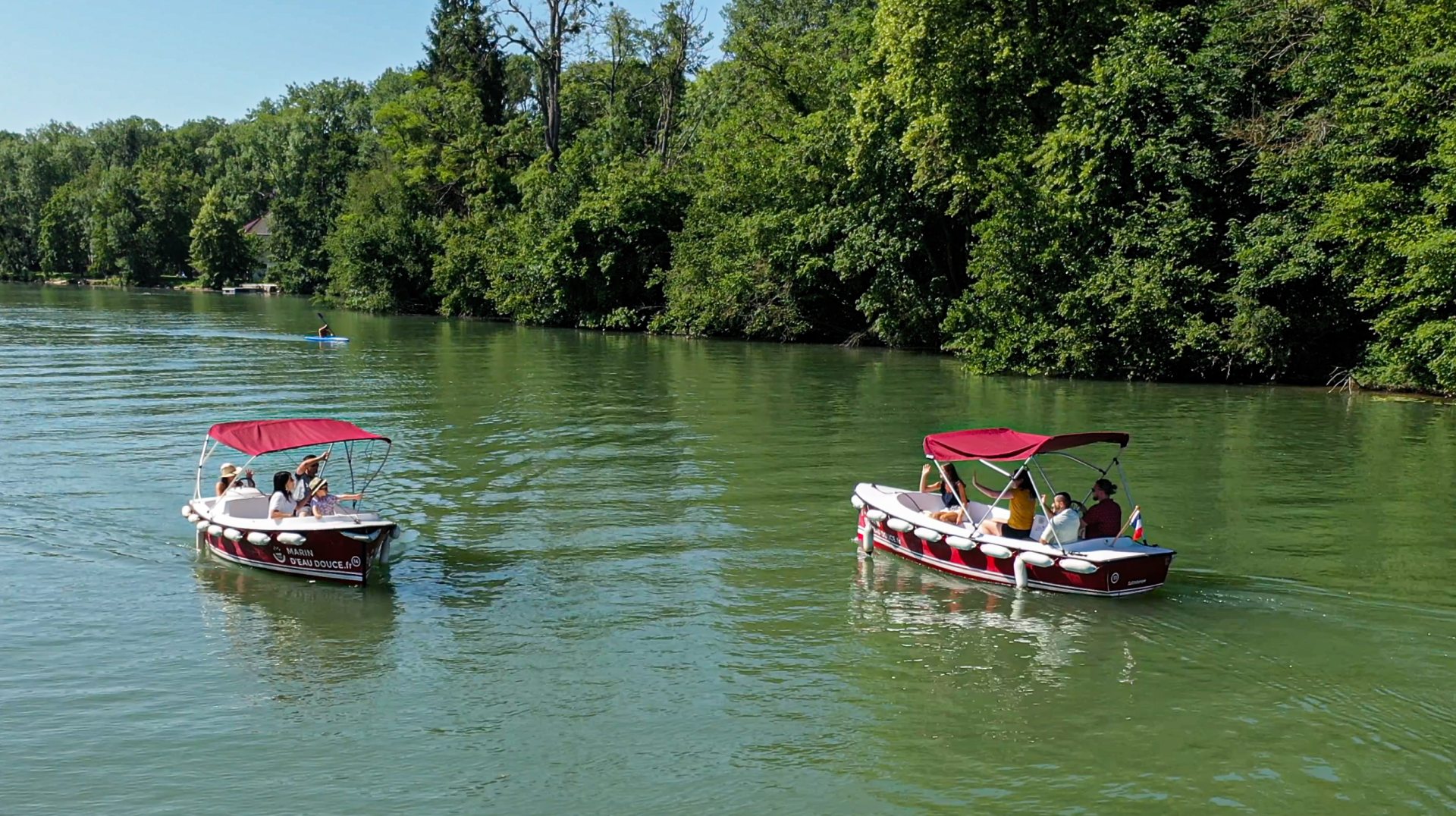 Navigation et industrie sur le canal